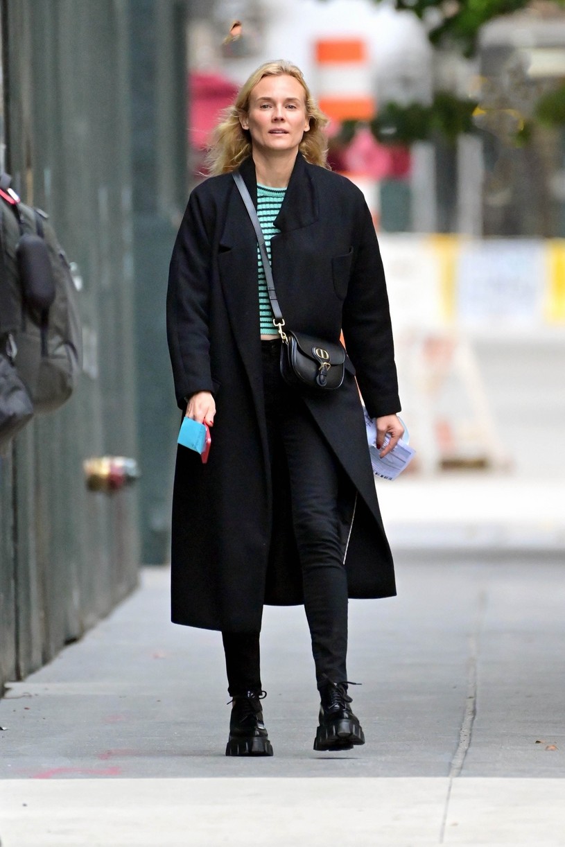 diane kruger errands nyc post it note phone 024642161