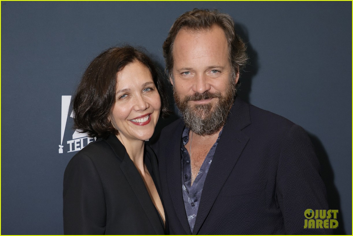 Michael Keaton, Kaitlyn Dever & Rosario Dawson Premiere 'Dopesick' in