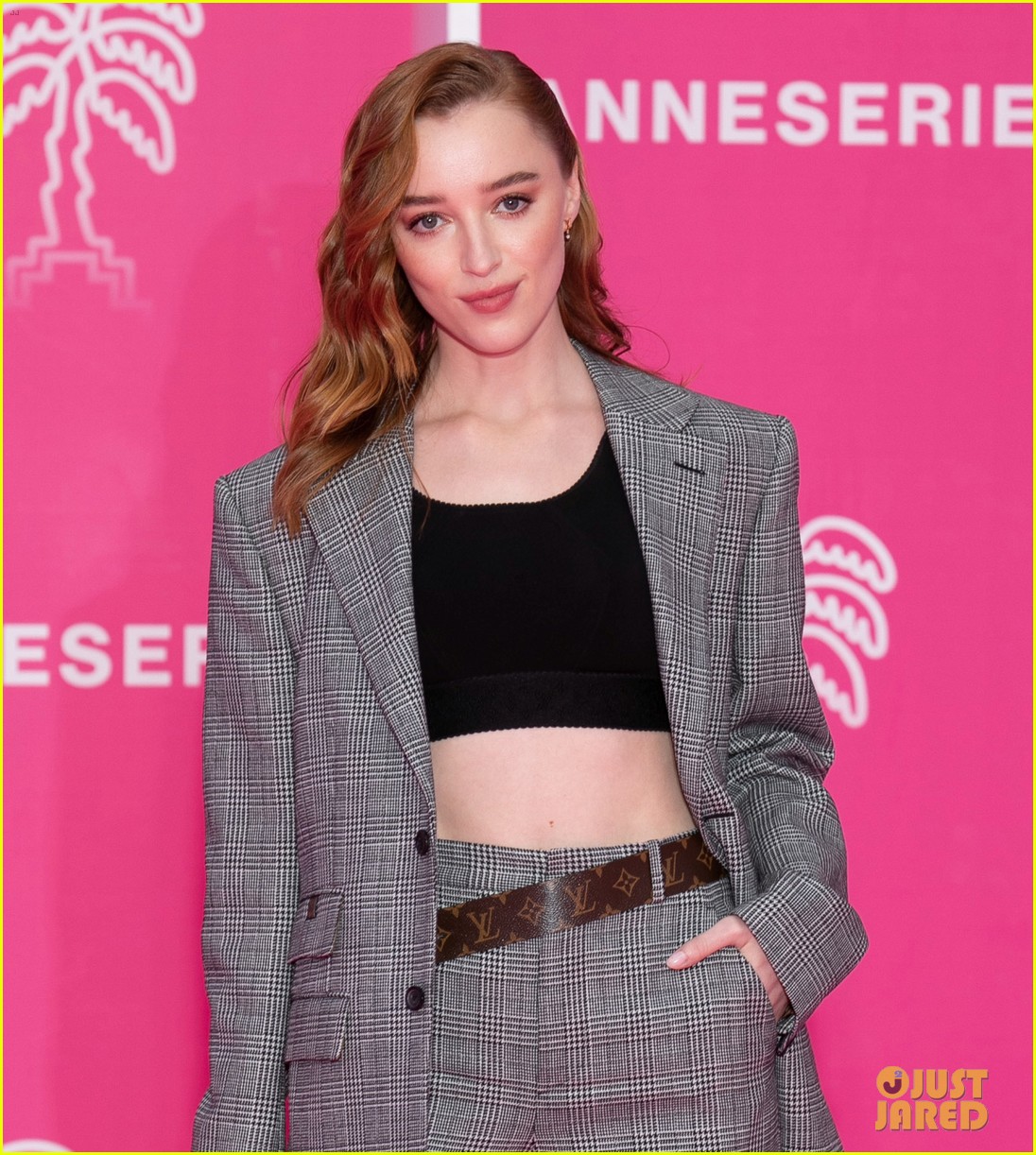 Bridgerton's Phoebe Dynevor Looks So Fierce While Being Honored at
