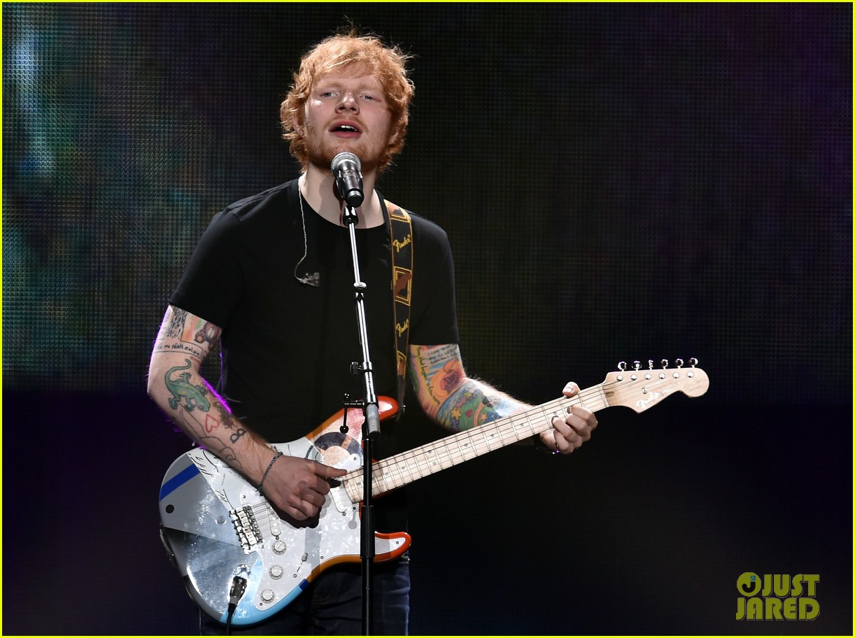 Photo ed sheeran drops overpass graffiti music video 02 Photo