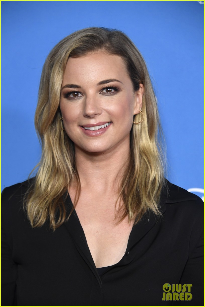 Emily VanCamp Looks Back on Playing Nic Nevin on 'The Resident