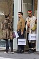 gossip girl cast shopping in paris 03