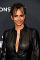 halle berry reacts to catwoman fans on twitter 04