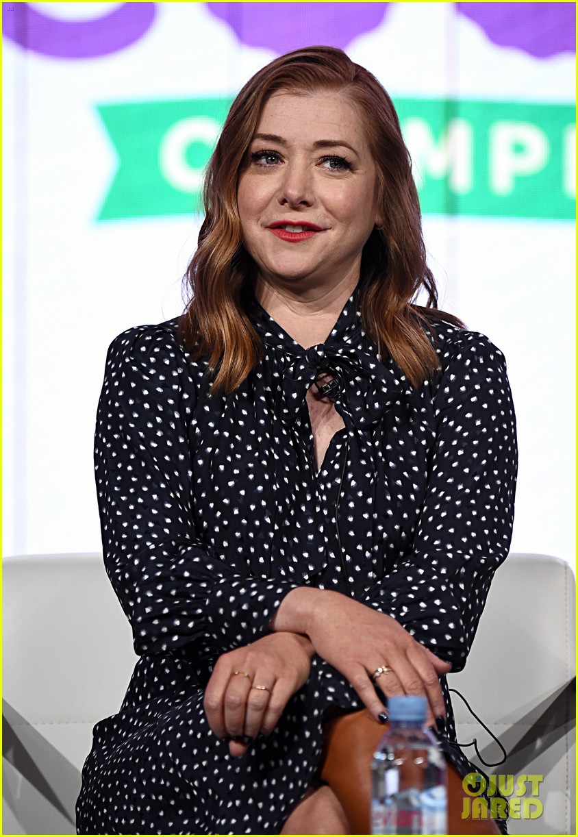 alyson hannigan home used on this us 054640982