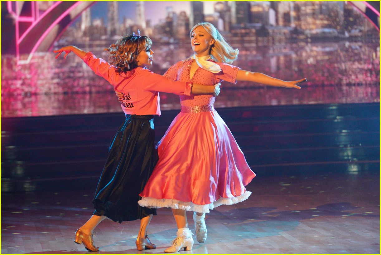 JoJo Siwa Receives First Perfect Score of the Season on 'DWTS' Grease