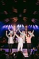 jonas brothers return to home state of new jersey for latest remember this concert 04
