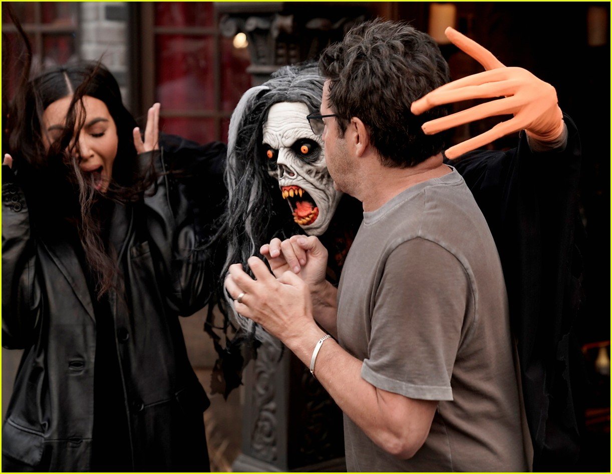 Kim Kardashian Joins Andy Lassner for His Final Haunted House on 'Ellen