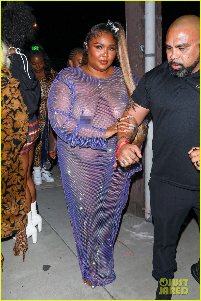 lizzo stuns in sheer dress at cardi b birthday party 014645324