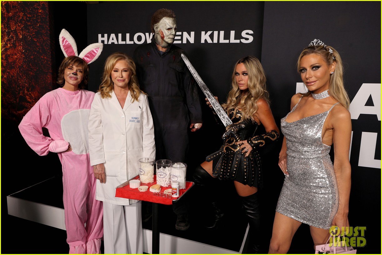 kyle richards joined by rhobh costars at halloween kills premiere 174642908