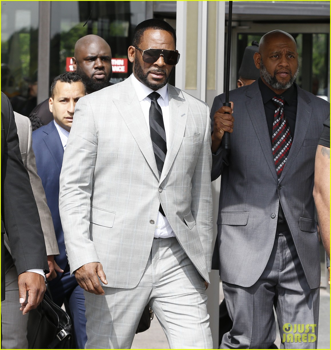 r kelly found guilty sex trafficking 034640392