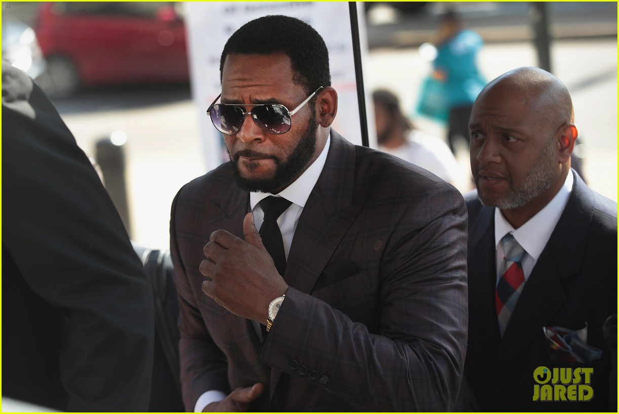 r kelly found guilty sex trafficking 044640393