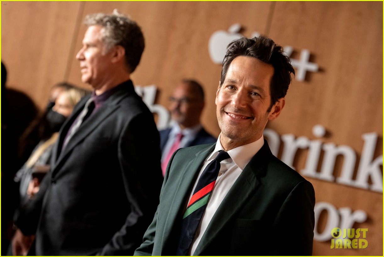 Paul Rudd & Will Ferrell Premiere 'The Shrink Next Door' in NYC Photo(02)