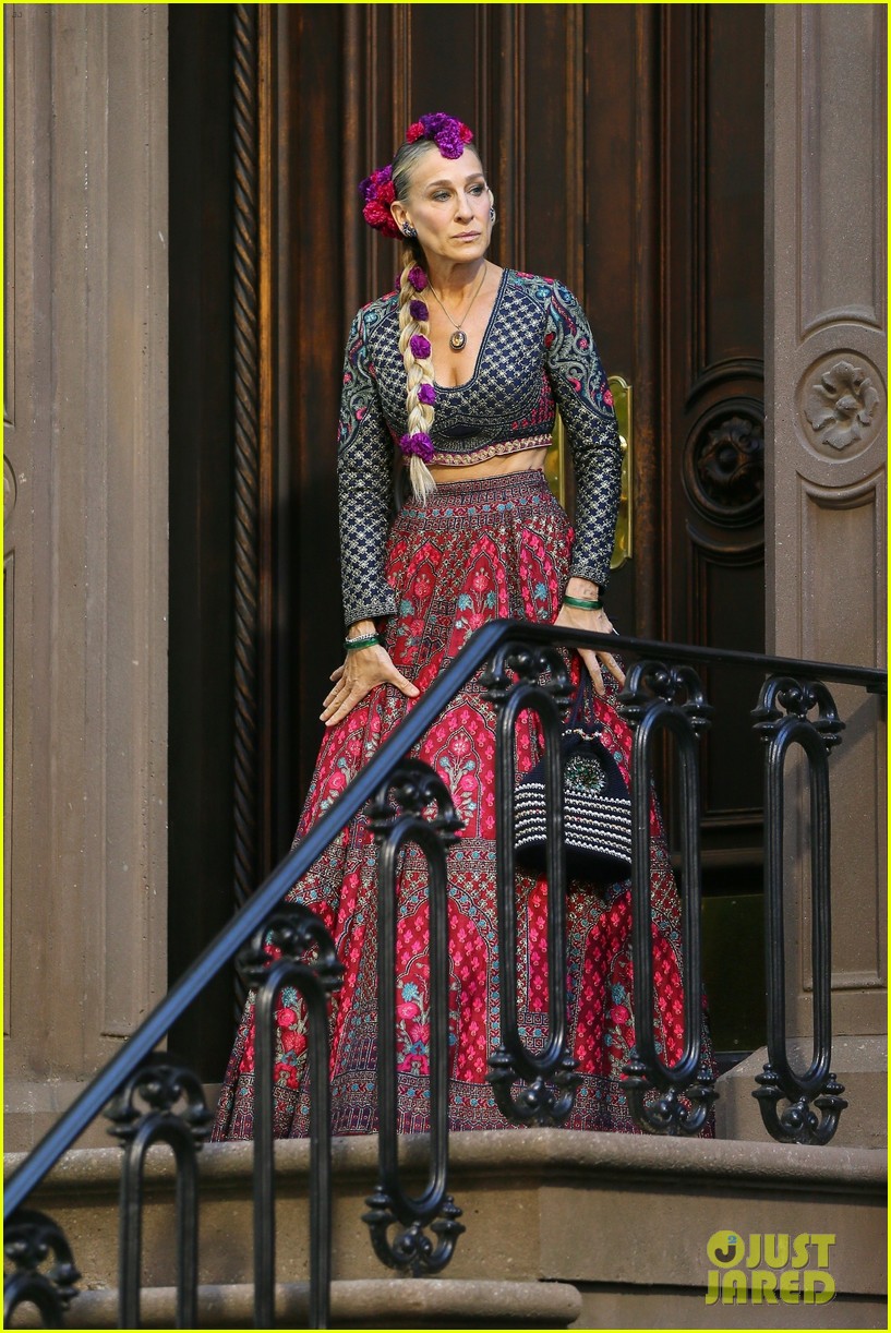 Cynthia Nixon Directs Sarah Jessica Parker on 'And Just Like That' Set