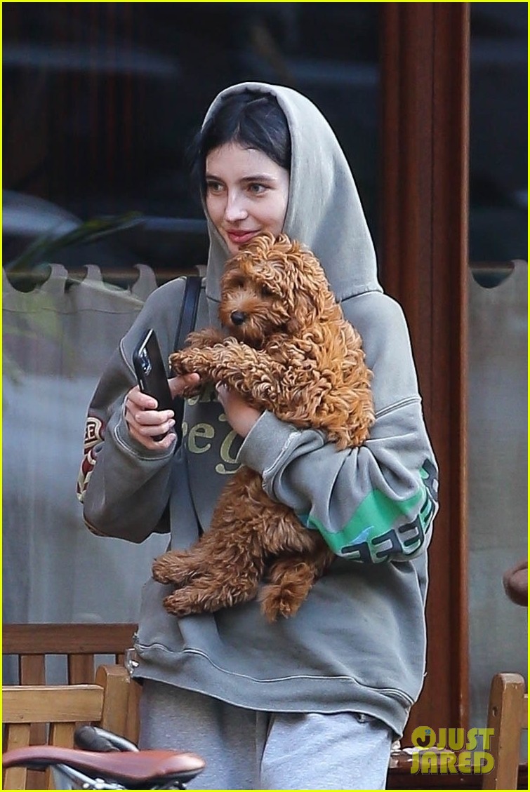 Meadow Walker & New Husband Louis ThorntonAllan Grab Lunch in NYC