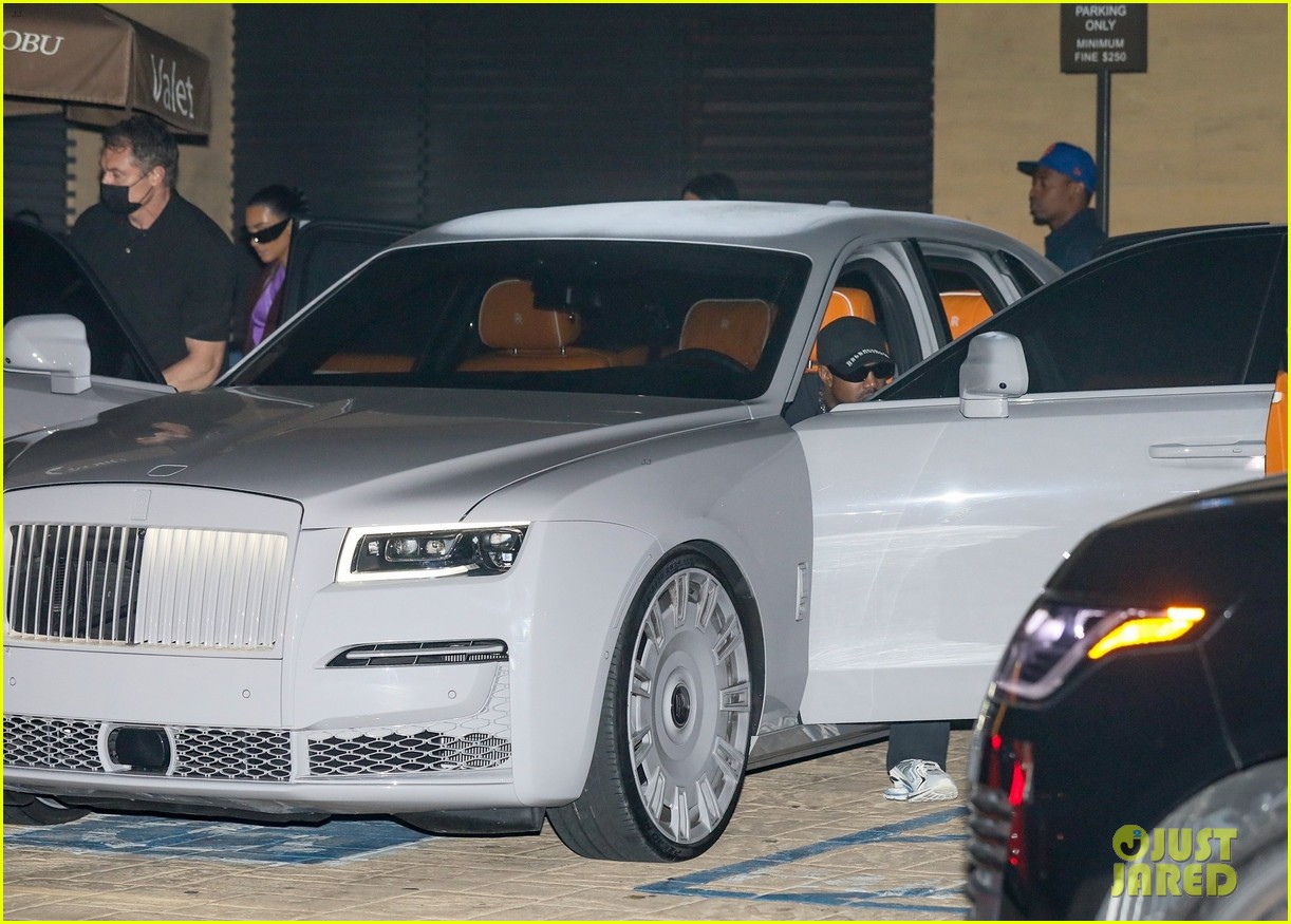 Kim Kardashian & Kanye West Grab Dinner with Friends at Nobu: Photo