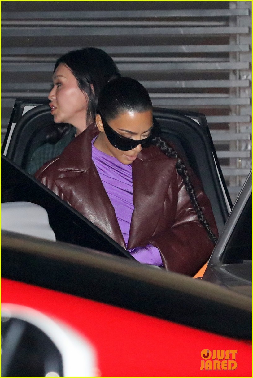 Kim Kardashian & Kanye West Grab Dinner with Friends at Nobu: Photo