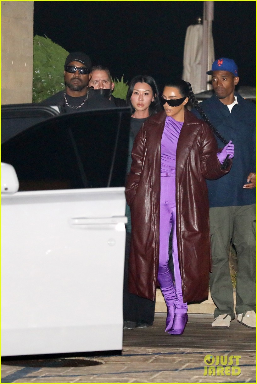 Kim Kardashian & Kanye West Grab Dinner with Friends at Nobu: Photo