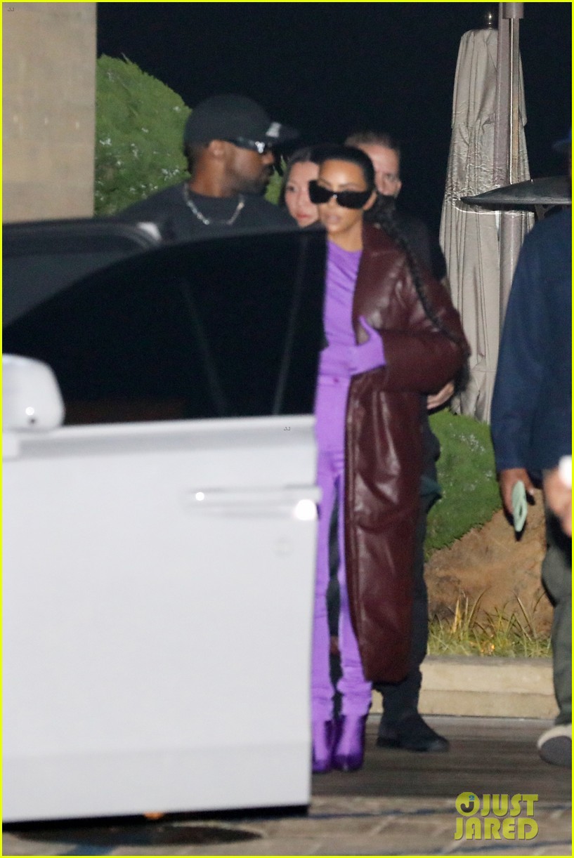 Kim Kardashian & Kanye West Grab Dinner with Friends at Nobu: Photo