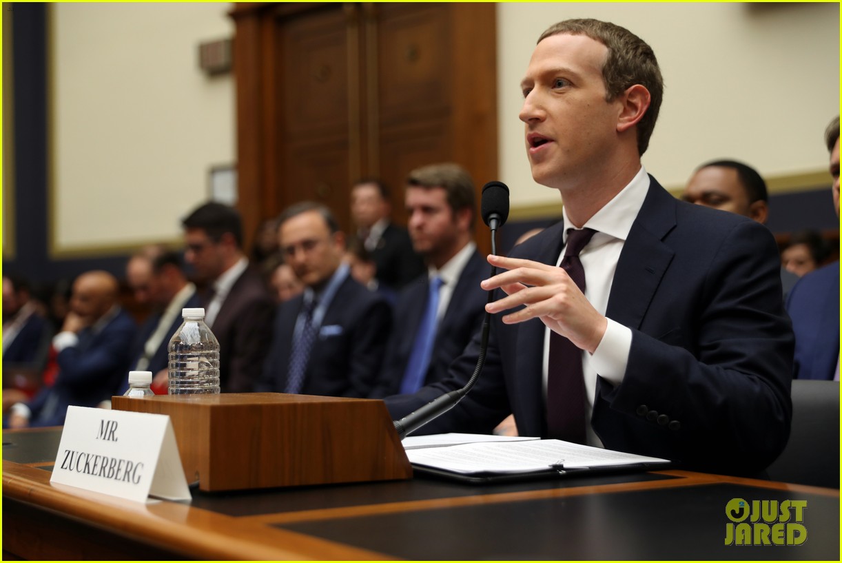 Here's How Much Money Mark Zuckerberg Lost During the Facebook Outage