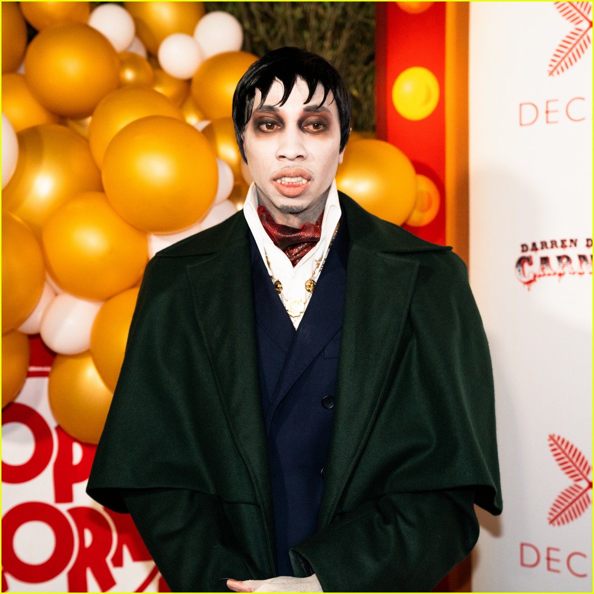 Ryan Phillippe, Doja Cat, & More Stars Attend Alessandra Ambrosio's