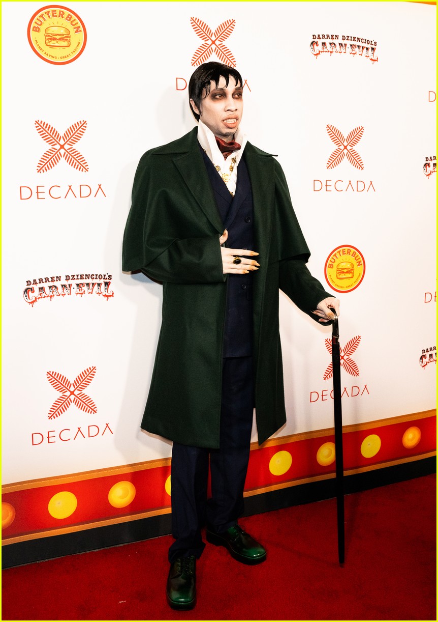 Ryan Phillippe, Doja Cat, & More Stars Attend Alessandra Ambrosio's