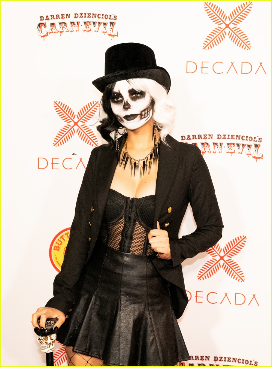 Ryan Phillippe, Doja Cat, & More Stars Attend Alessandra Ambrosio's