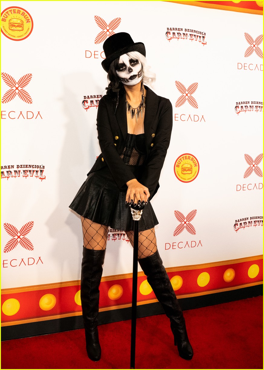 Ryan Phillippe, Doja Cat, & More Stars Attend Alessandra Ambrosio's