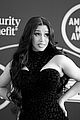 cardi b roll out ama red carpet 38
