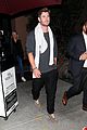 chris and liam hemsworth grab dinner with their family 18