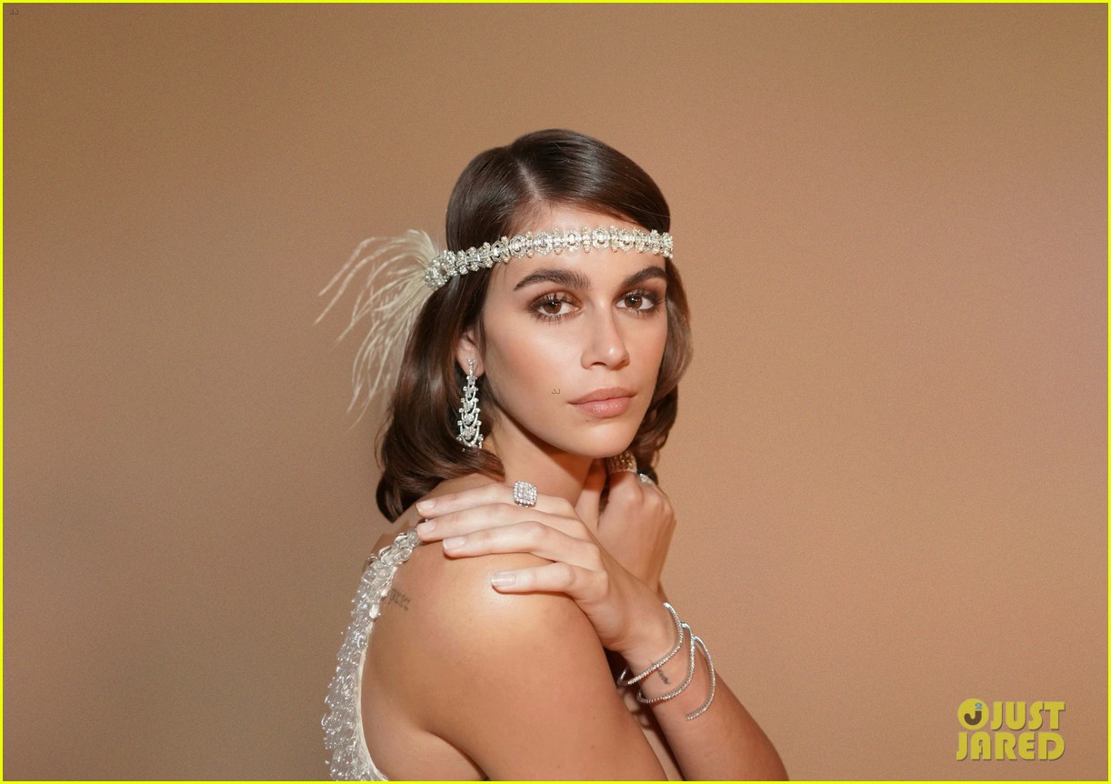 Photo: kaia gerber jake picking the great gatsby table read 19 | Photo