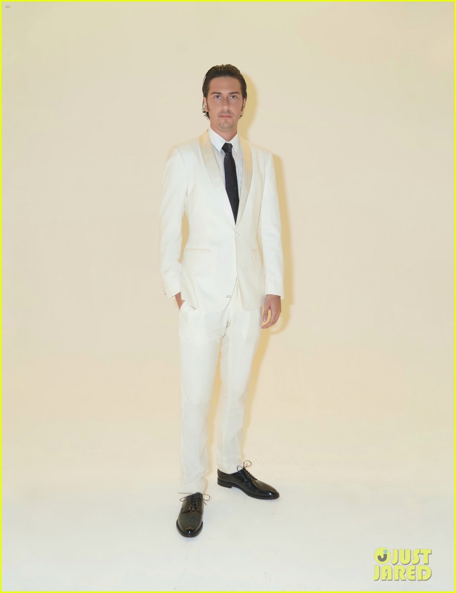 Kaia Gerber, Jake Picking, Josephine Langford, & More to Star in 'The