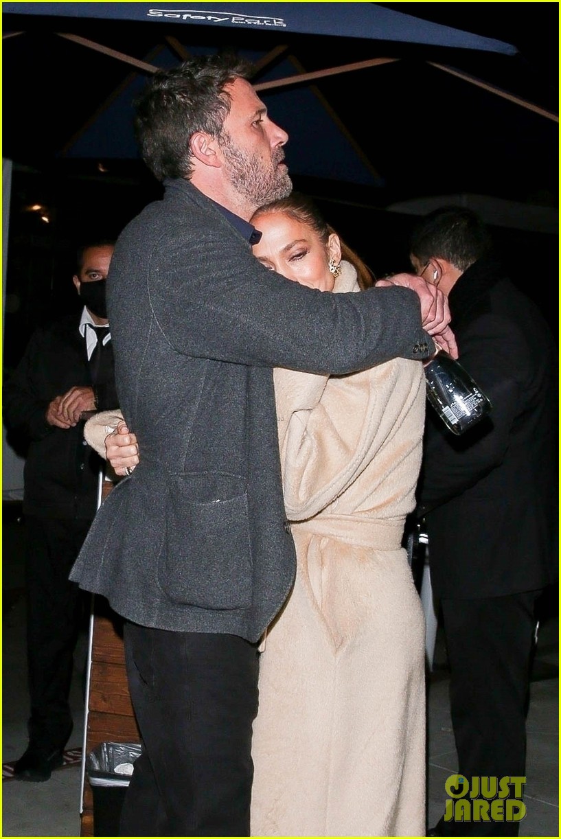 Jennifer Lopez & Ben Affleck Cuddle Up on a Romantic Date Night in(00)