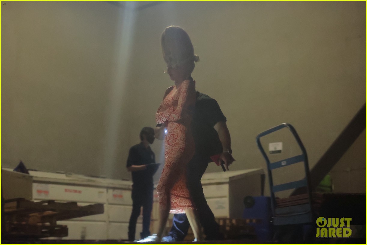 Kendall Jenner Recreates Martian Girl from 'Mars Attacks!' for