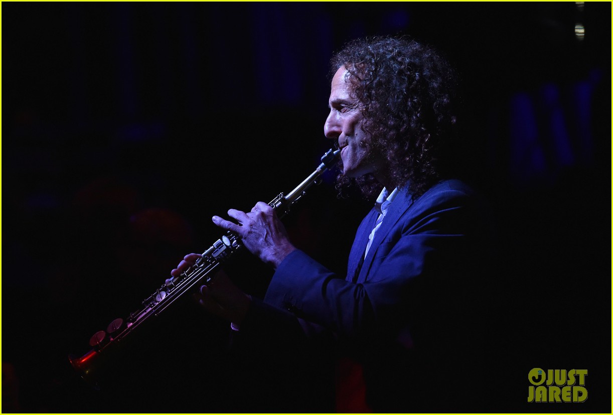 Kenny G Says He Washes His Hair Once Every Three Weeks Photo 4658940