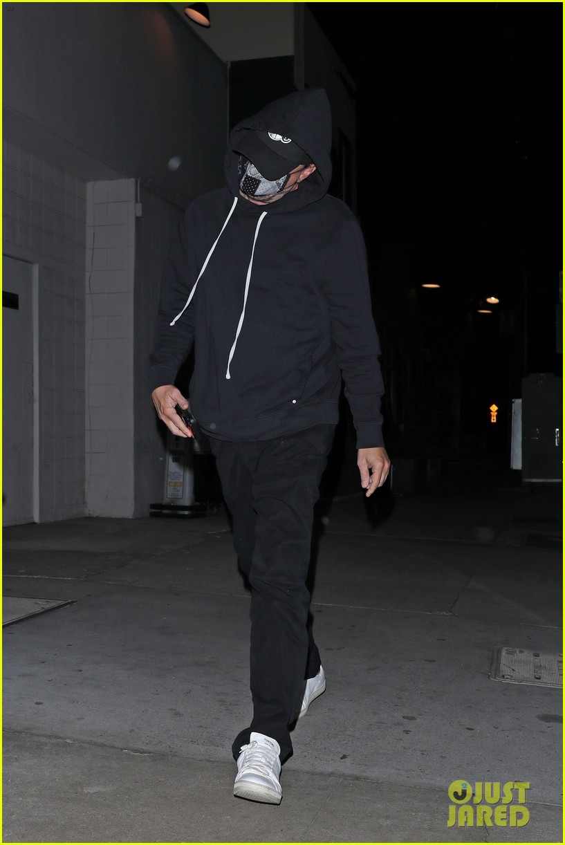 Leonardo DiCaprio & Girlfriend Camila Morrone Step Out for a Romantic