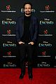 lin manuel miranda steps out for encanto premiere in nyc 01