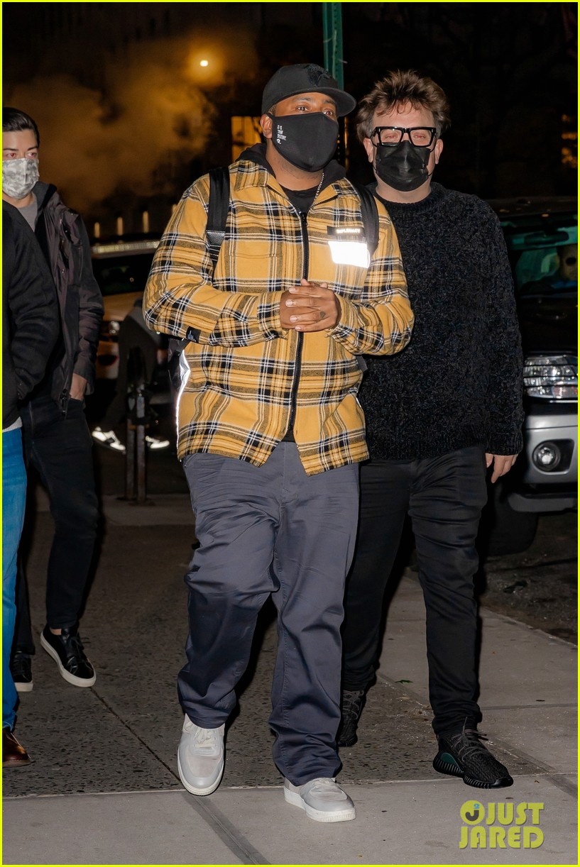 Joe Jonas, Sophie Turner, Anya Taylor-Joy & More Stars Arrive for 'SNL