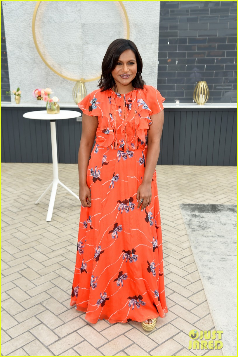 mindy kaling why shows no kids faces 024655692