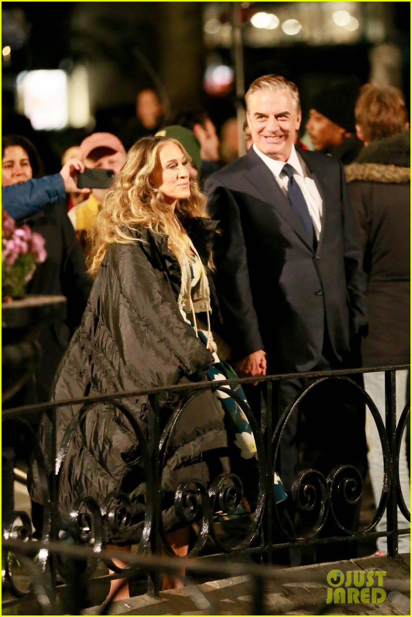 Sarah Jessica Parker & Chris Noth Are All Smiles Filming LateNight