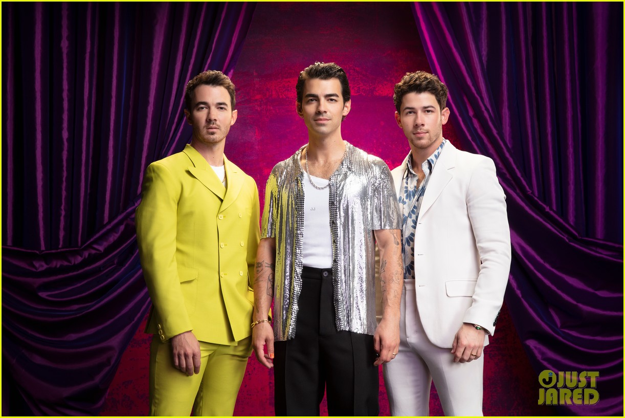 Sophie Turner Roasts Joe Jonas with Hilarious Purity Ring Jokes During