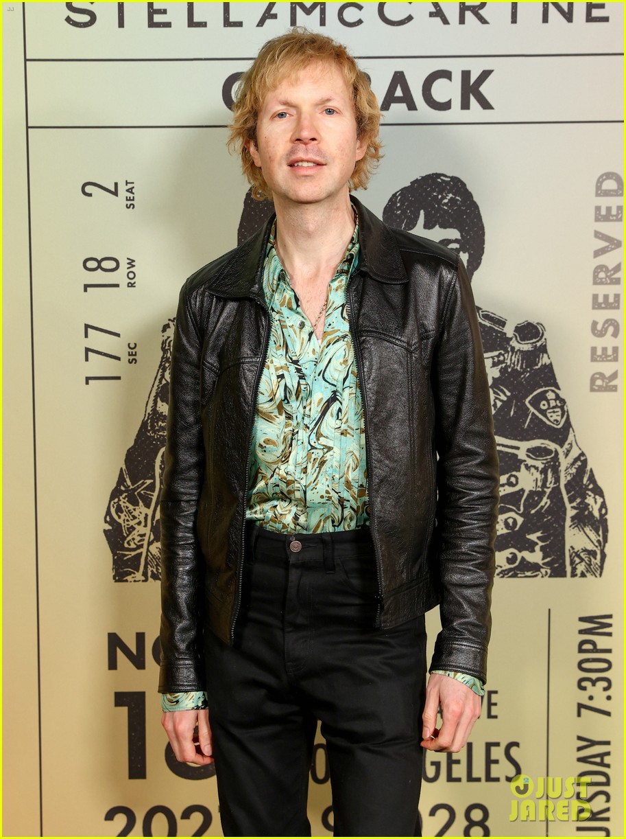 Kate Hudson & Kate Beckinsale Lead The Stars to Stella McCartney's