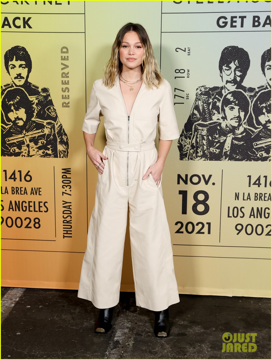 Kate Hudson & Kate Beckinsale Lead The Stars to Stella McCartney's