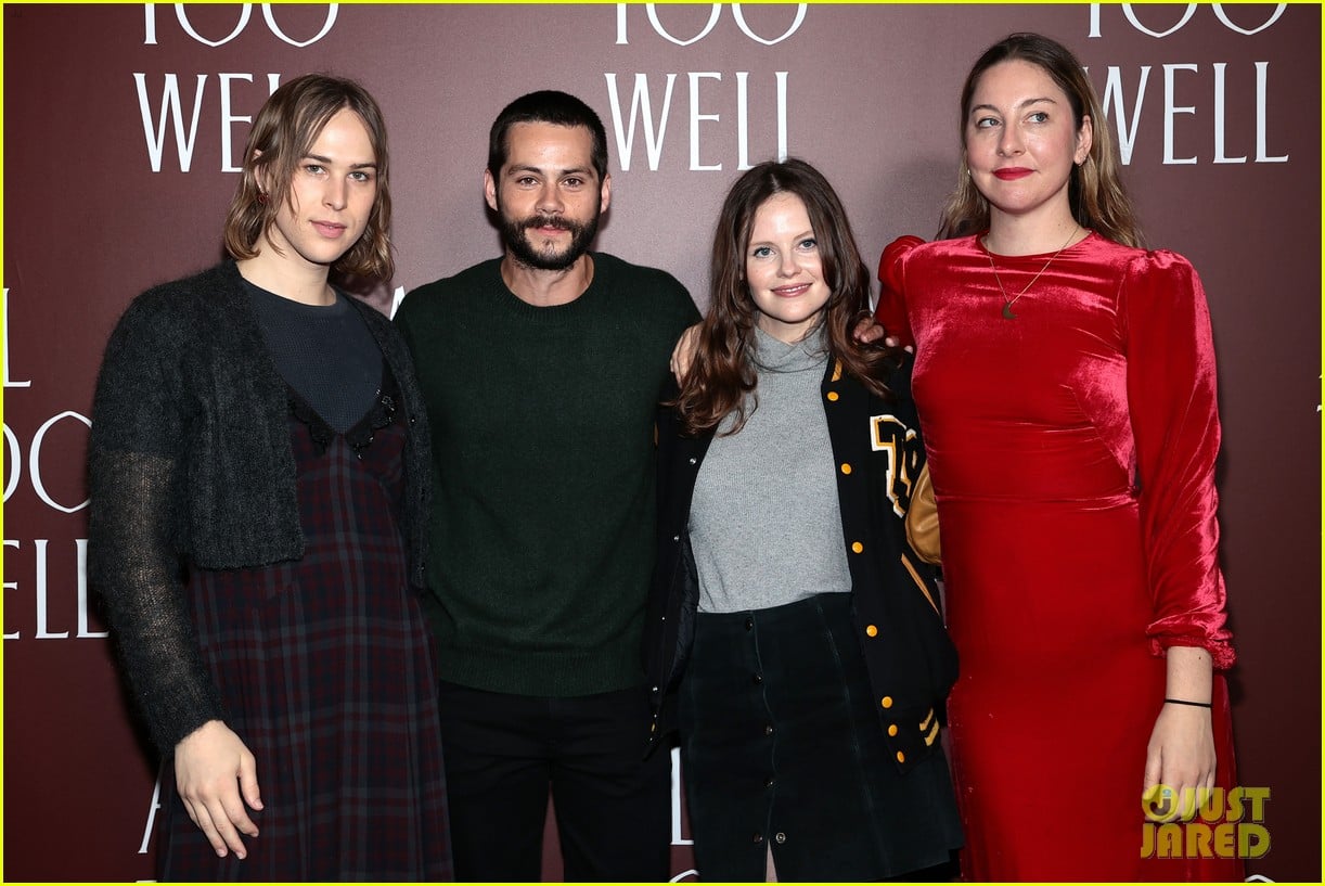 Taylor Swift Walks Red Carpet at 'All Too Well' Short Film Premiere