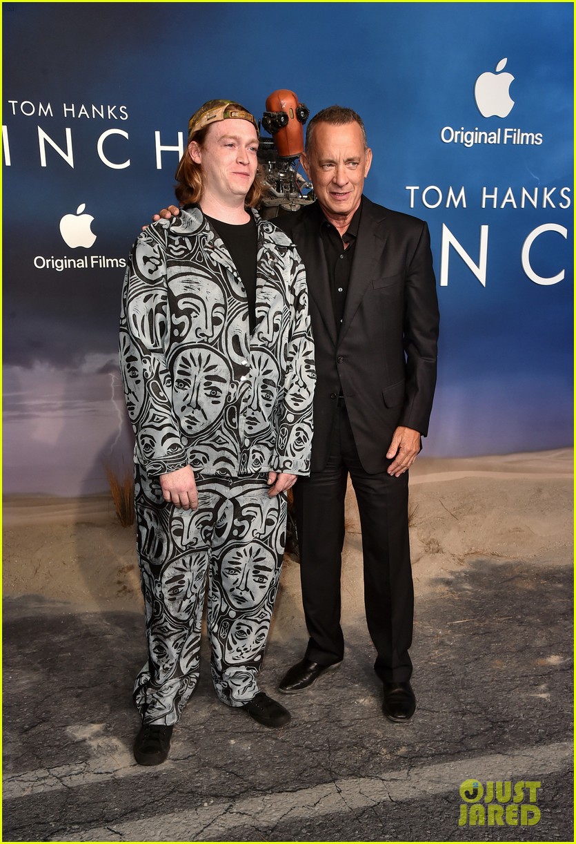 Photo tom hanks caleb landry jones more finch premiere 19 Photo