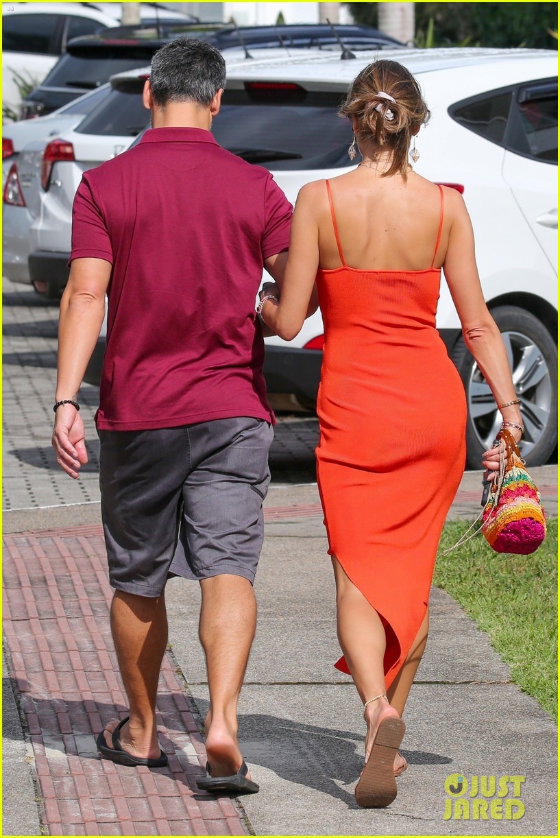 Alessandra Ambrosio's Boyfriend Richard Lee Acts as Her Personal