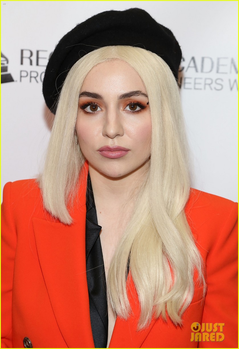 Ava Max Reveals She's Still Dealing with Side Effects After Battling  COVID-19 Last Year: Photo 4684282 | Ava Max, Coronavirus Pictures | Just  Jared
