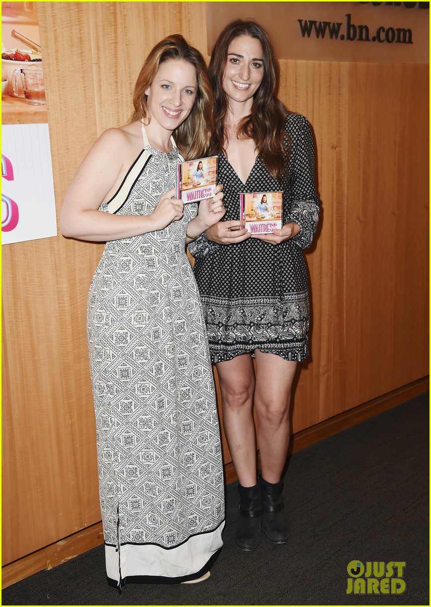 Sara Bareilles Bids an Emotional Farewell to 'Waitress' After Abrupt(02)