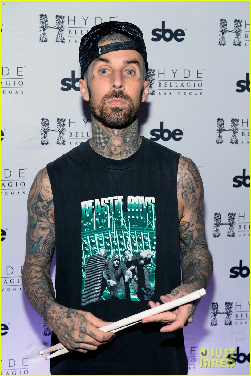 travis barker fires back at criticism of his tattoos 044671758