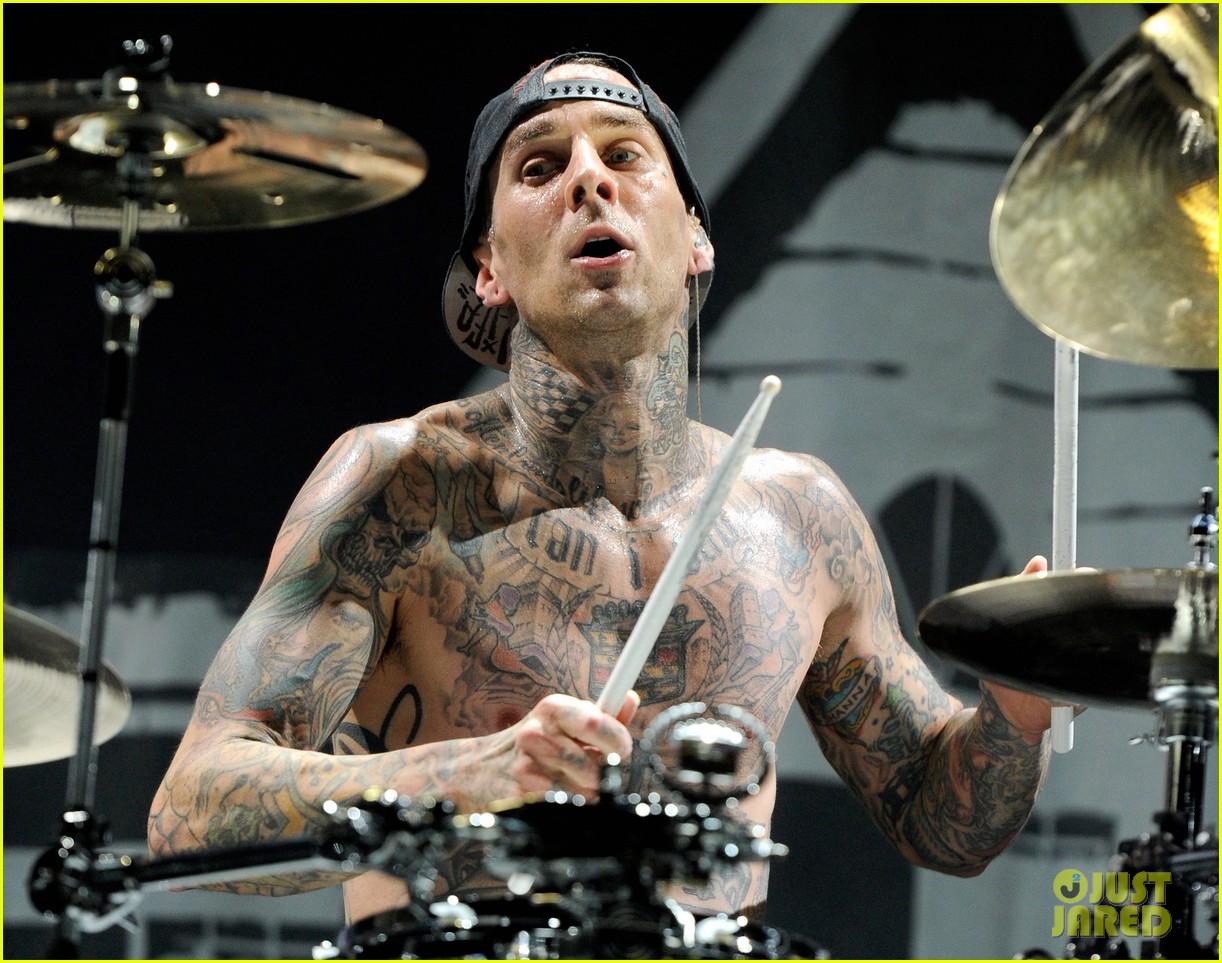 travis barker fires back at criticism of his tattoos 054671759