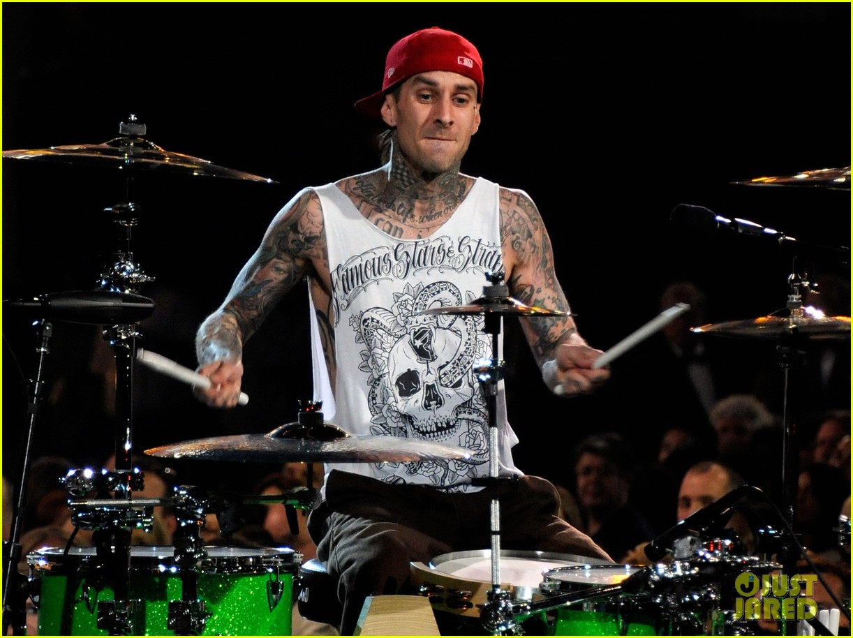 travis barker fires back at criticism of his tattoos 114671765